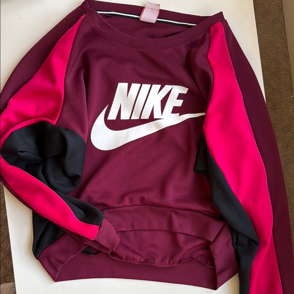 Nike Women's Burgundy and Pink Sweatshirt